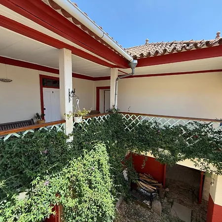 House Of Vines לינה וארוחת בוקר *